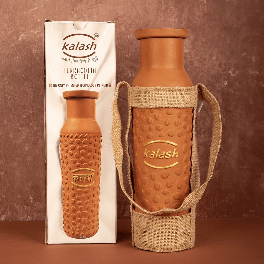 MY KALASH 100% Terracotta (Mitti) Bottle | Travel Friendly, Amazing Desk Bottle | Leak Proof and Keeps Water Cold | Ample 800ml Capacity Water Bottle with Free Jute Bag | Environment Friendly | Pack of 1 - Kalash